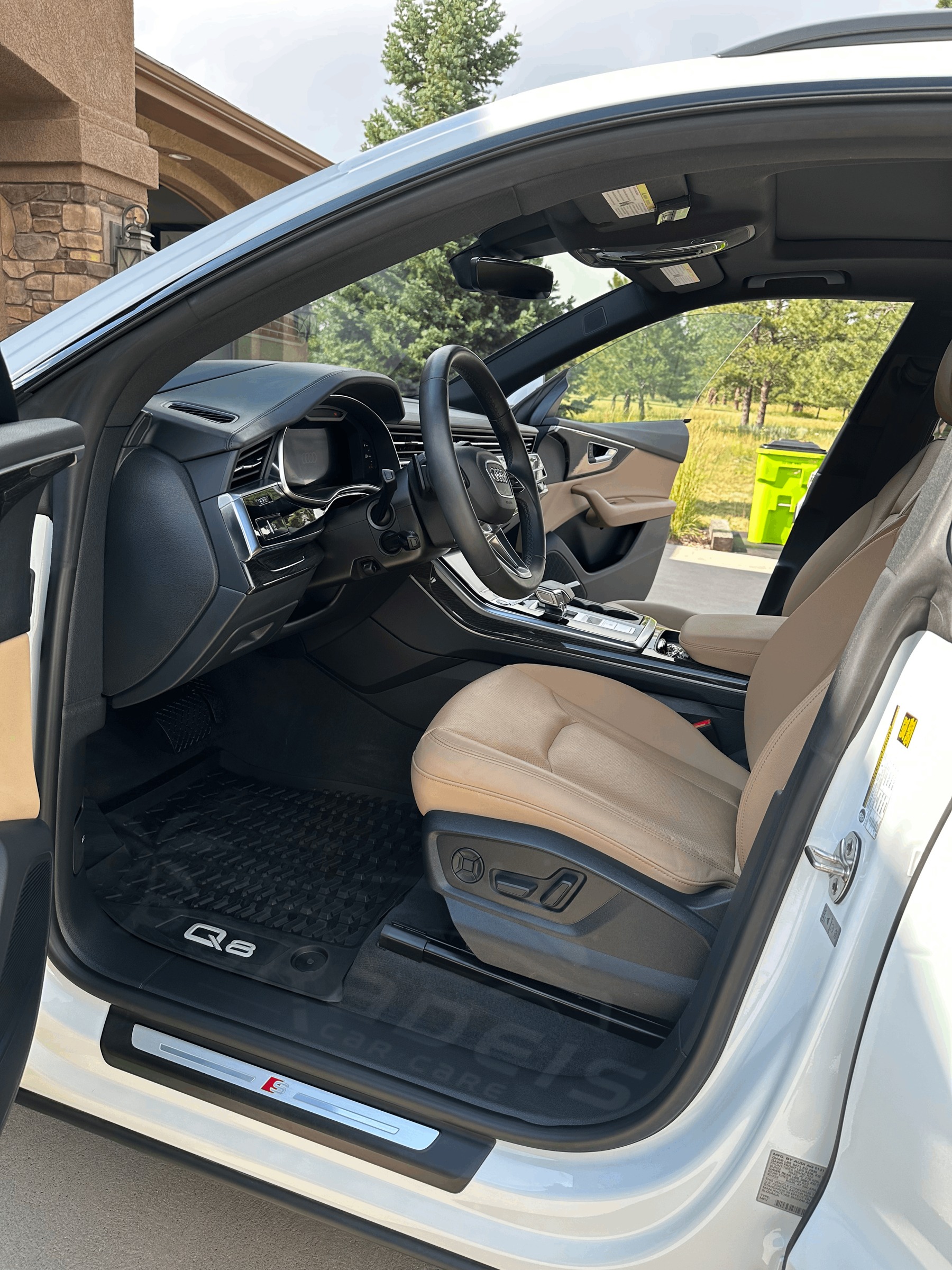 Audi Q8 finished interior, driver cabin, detailed by Paradeis Car Care
